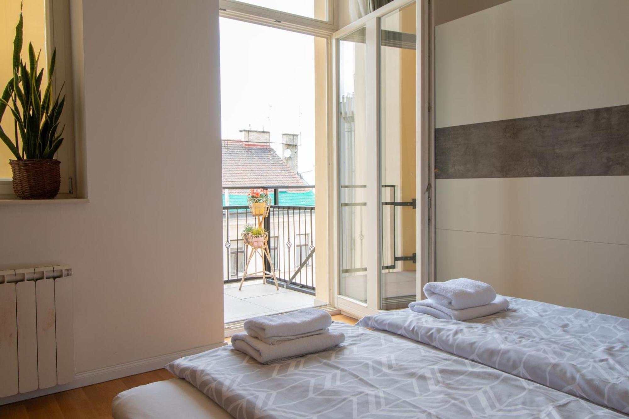 Stay Inn Apartments Stepanska Praga Exterior foto