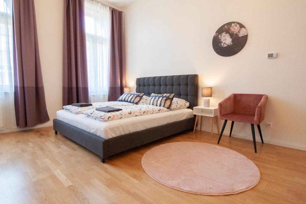 Stay Inn Apartments Stepanska Praga Exterior foto